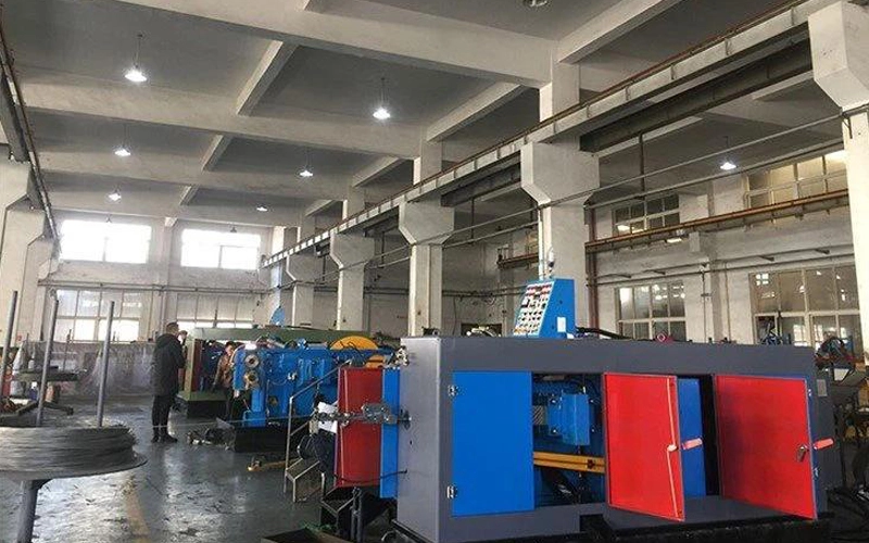 What Are The Requirements Of The Automatic Locking Screw Machine For Screws?