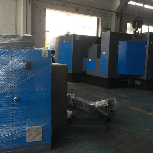 Packing of Six Die Six Blow Bolt Parts Forming Machine